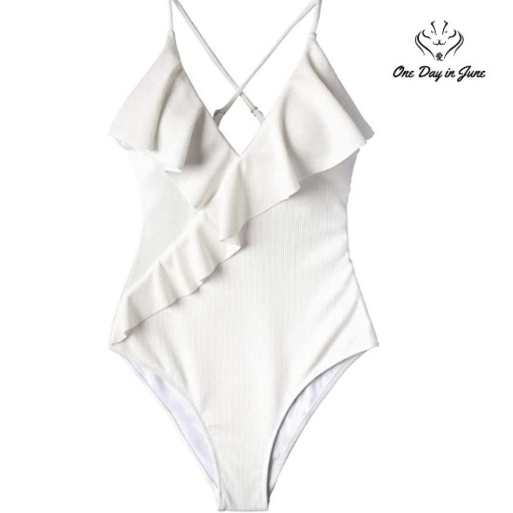 Cupshe Solid One-Piece